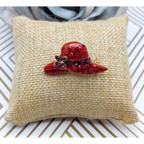 Brand New Red H'attitude Hat Brooch 18K Gold Layered Cut Crystals Red Purple - Picture 1 of 9